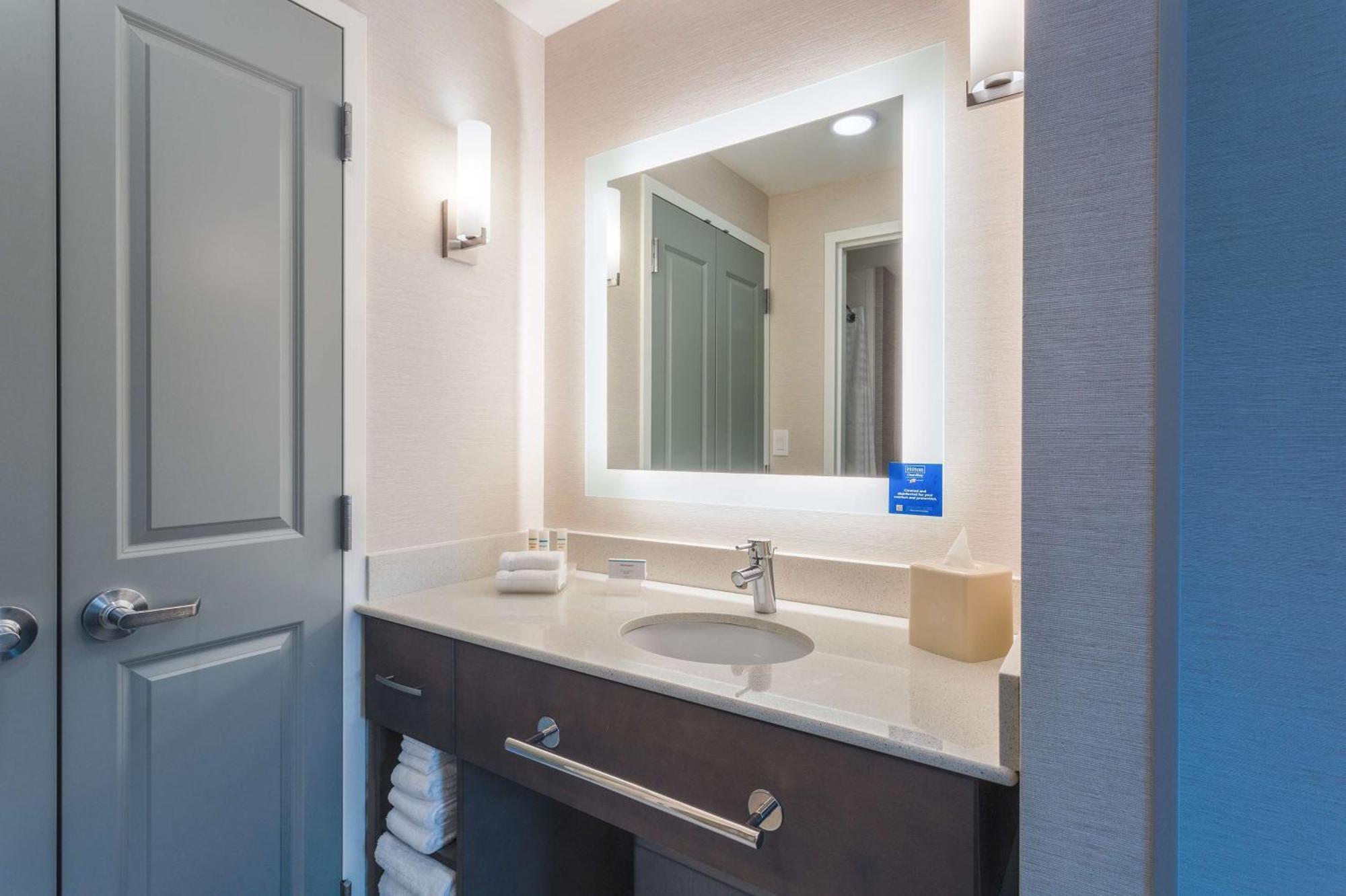 Homewood Suites By Hilton Reston, Va Exterior photo